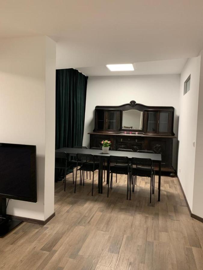 Lovely Share Apartment Aachener Weiher Köln Exterior foto